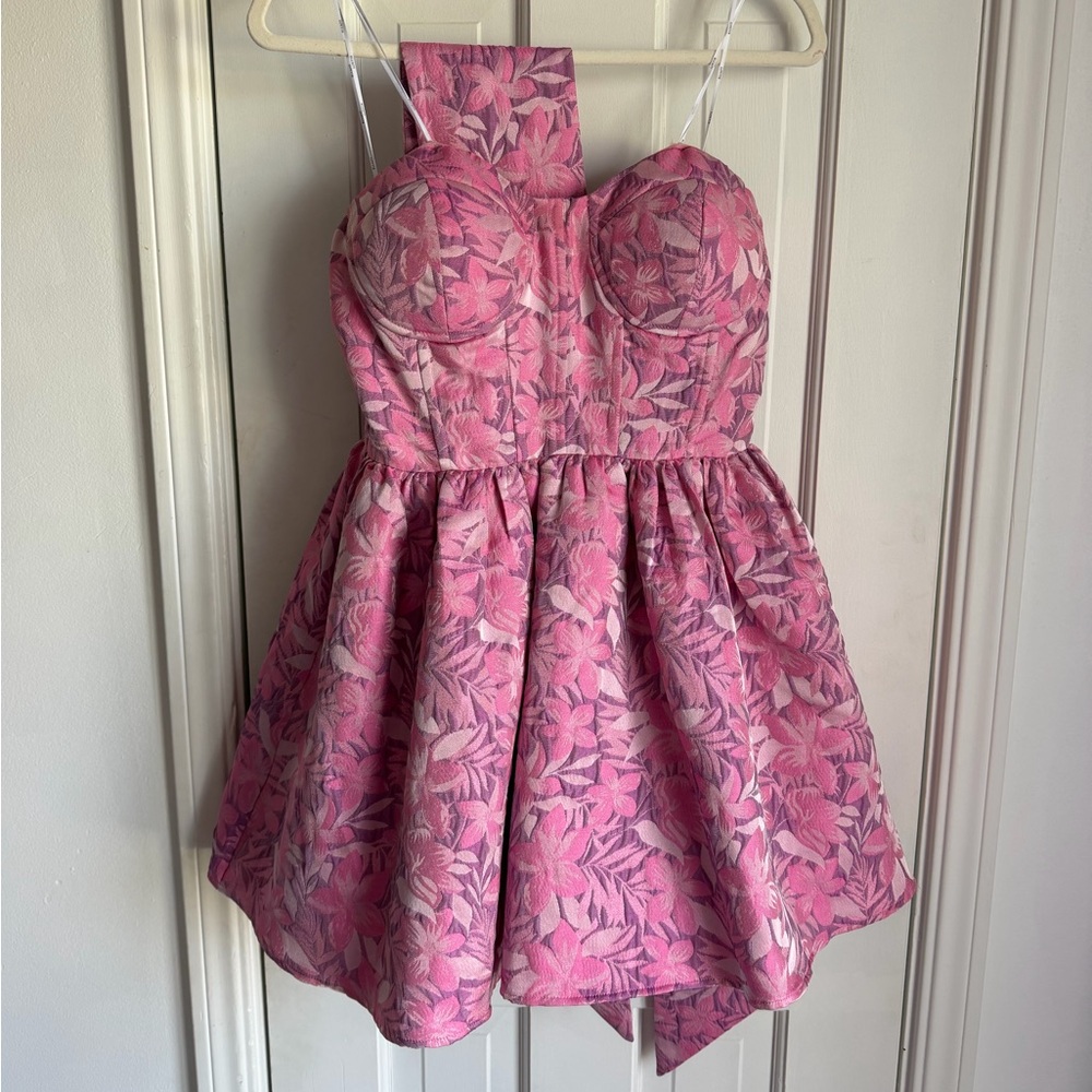 EUC Elliatt Nadeen Aline Mini Dress